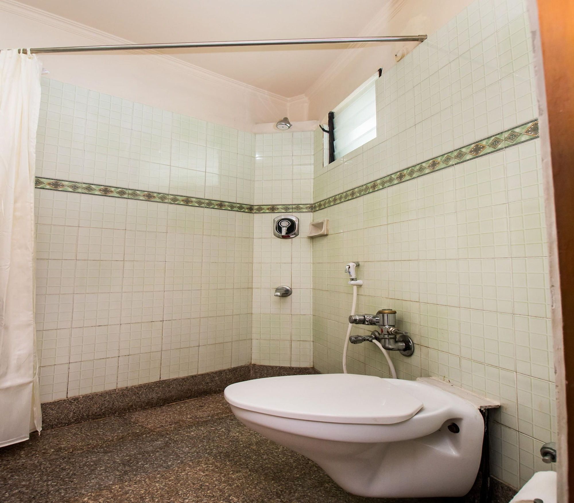 Oyo 9912 Hotel Rock Sea Manāli エクステリア 写真